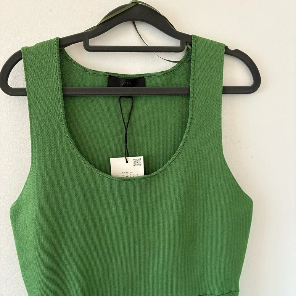 Zara Green Sleeveless Pleated Knit Combination Dress Size L NWT Bloggers’ Fav! - Picture 5 of 16